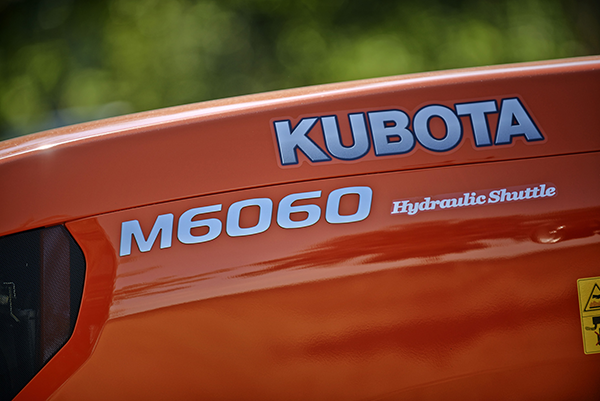 Agricultural tractors M6060 DTH/DTHQ - KUBOTA
