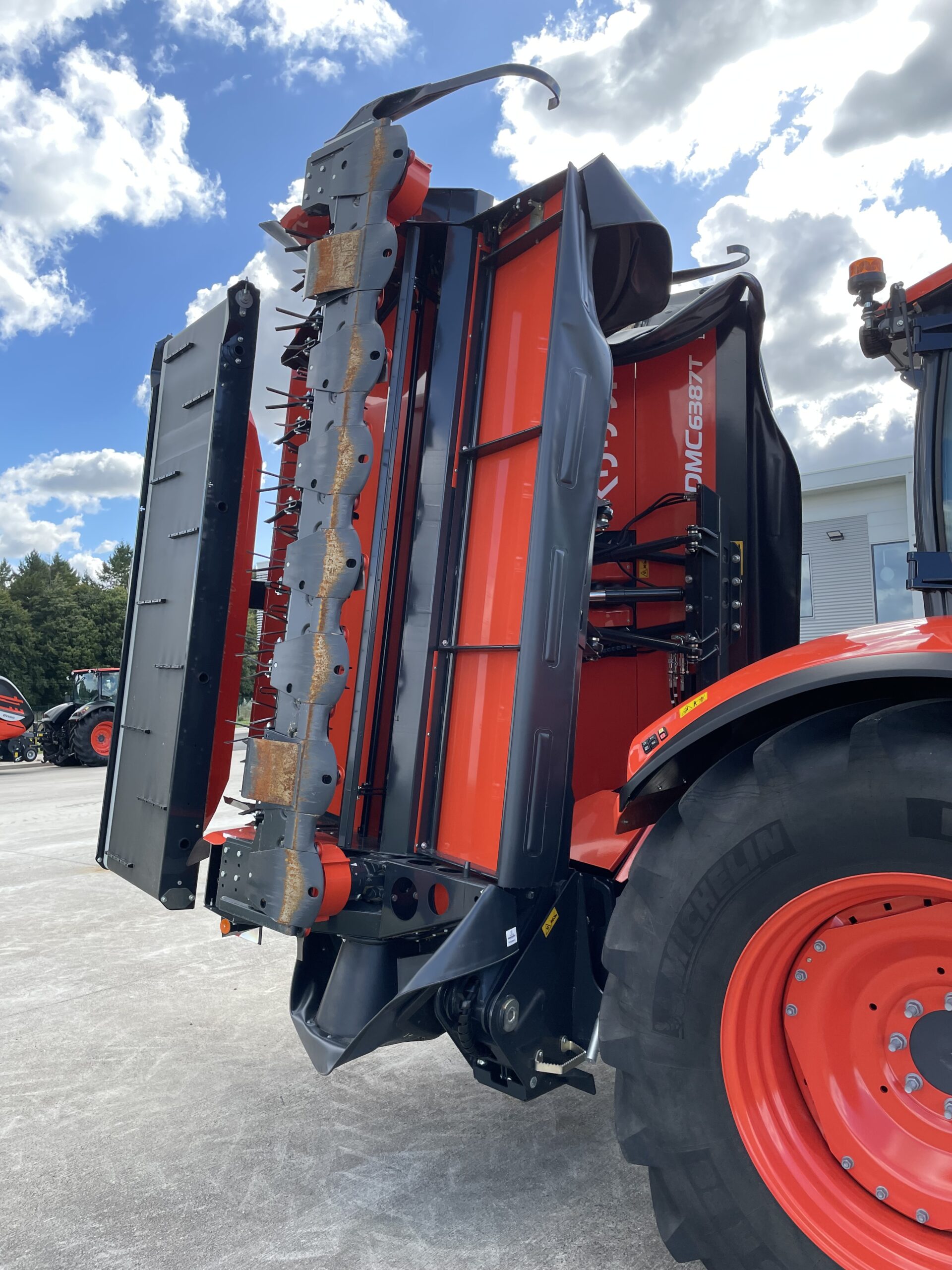 Faucheuse Kubota DMC6387TBX